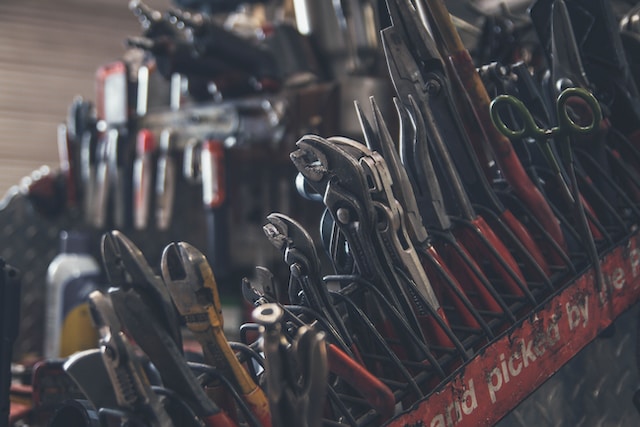 Handwerksbetrieb übernehmen-kenny-eliason-unsplash