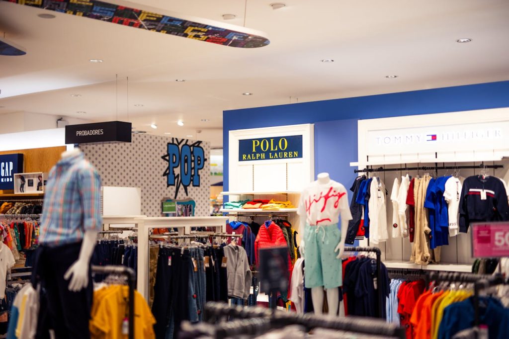 Índice - Pasos a seguir para abrir una tienda de ropa infantil (c) pexels.com