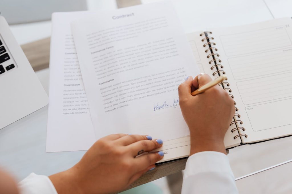 Sí, necesitas un certificado VeriFactu (c) pexels.com